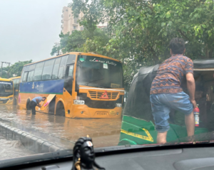 Delhi Rain Today: IMD Issues Yellow Alert – Heavy Rains and Traffic Jams Sweep the Capital